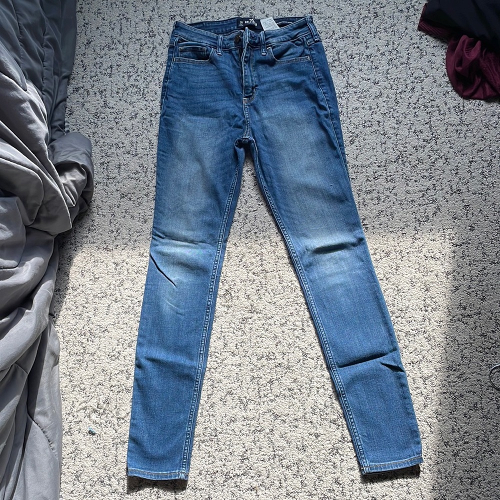 Hollister jeans
